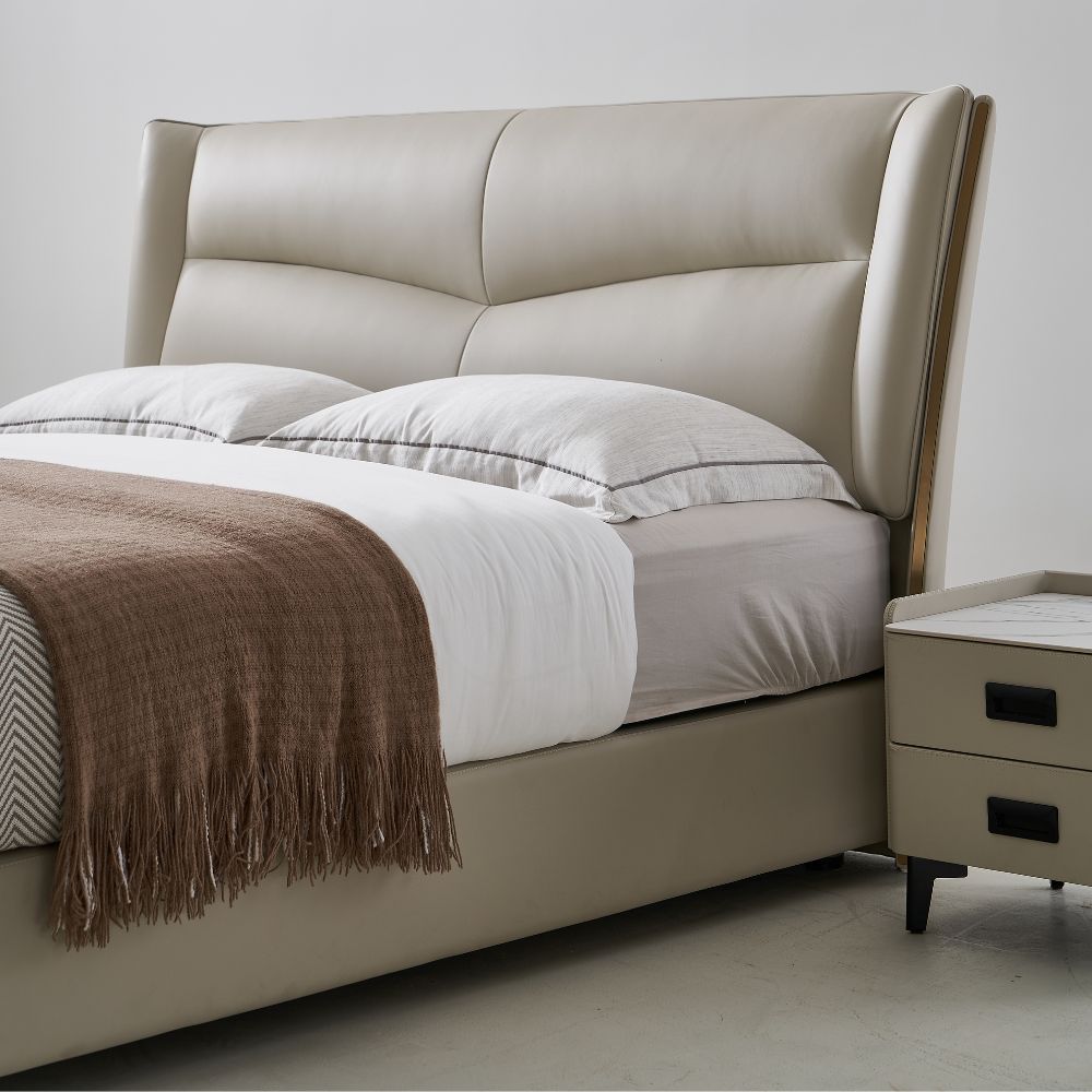 Elyra<br> Base elevable con detalles dorados SZ6319